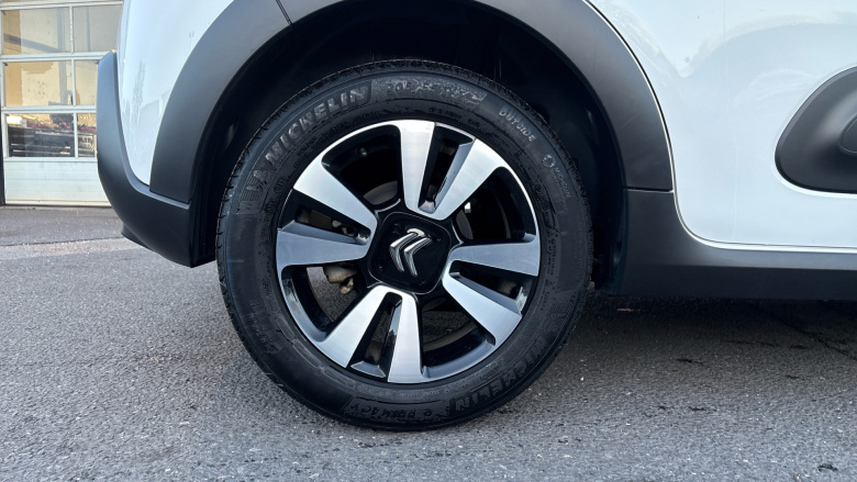 Citroen C3 1.2 PureTech 110 Plus 5dr EAT6 Petrol Hatchback